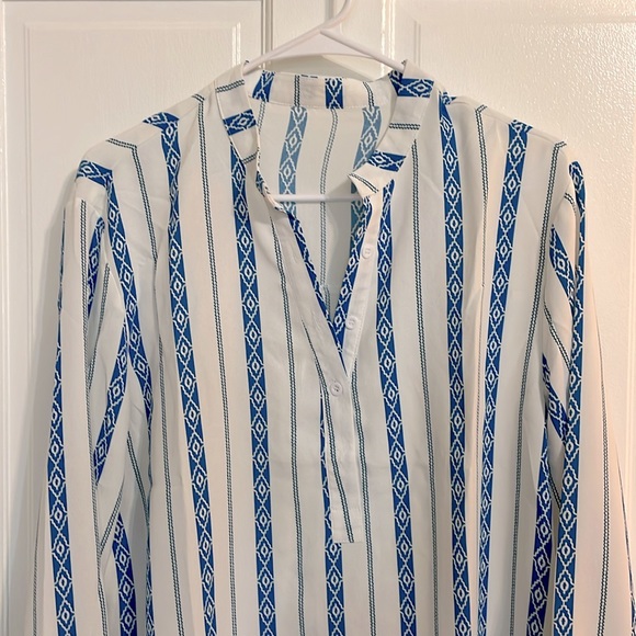 NWOT Women's V Neck Button Down Loose Casual Top Size Large, NWOT - Picture 2 of 11